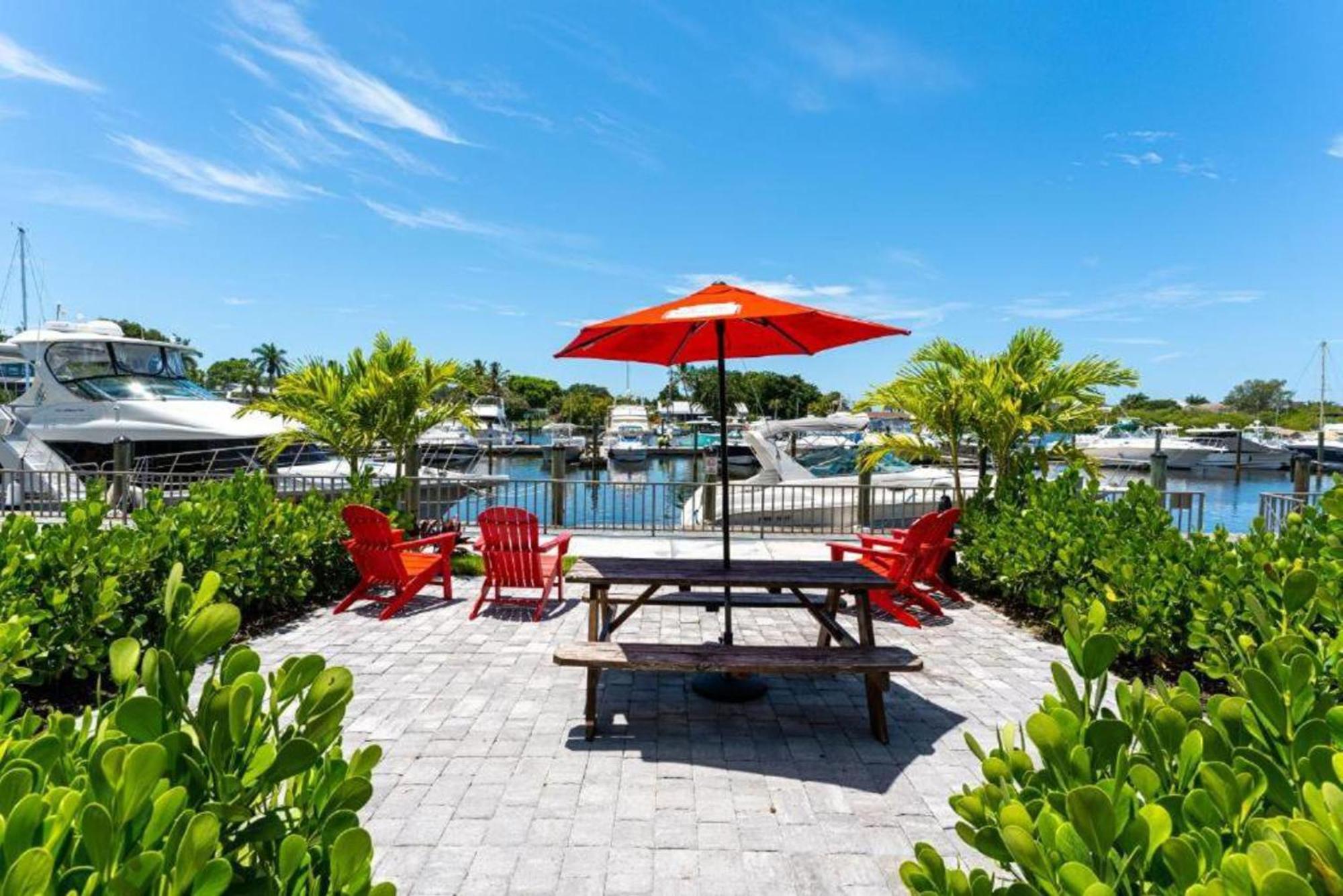 Апарт отель Getaway At The Marina South Bradenton Экстерьер фото